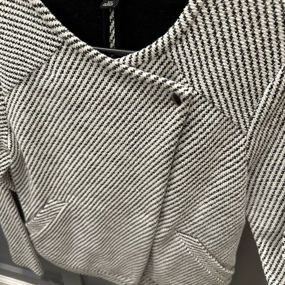 Ann Taylor Jacket - Picture 3 of 8